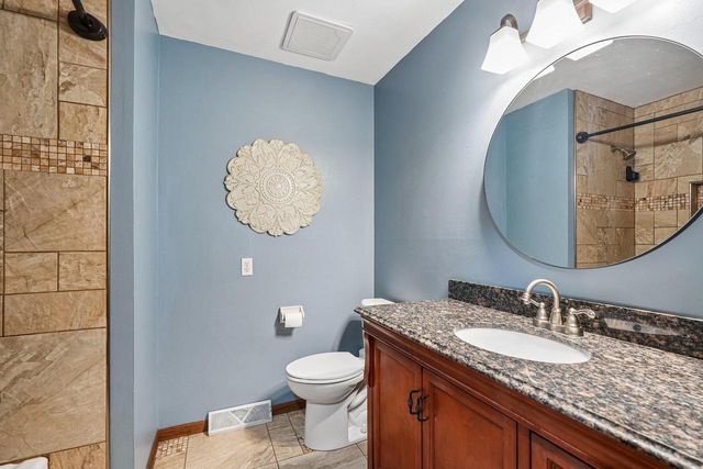 N56W27636 Lisbon ROAD, Sussex, WI 53089