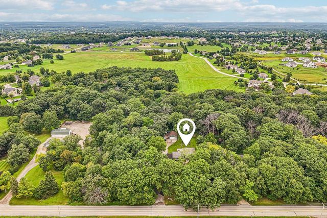 N56W27636 Lisbon ROAD, Sussex, WI 53089