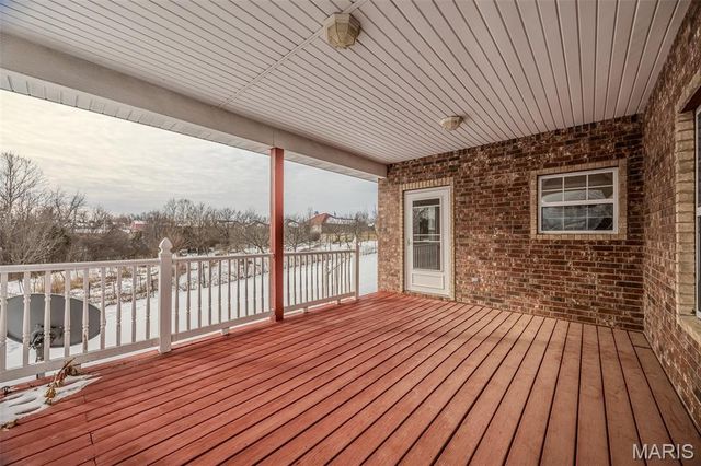 220 April Drive, St Robert, MO 65584