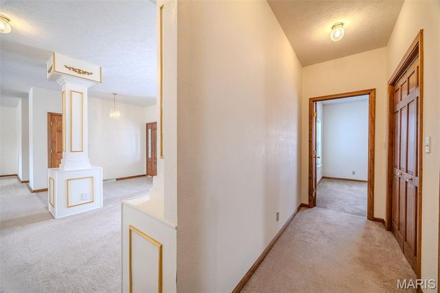 220 April Drive, St Robert, MO 65584