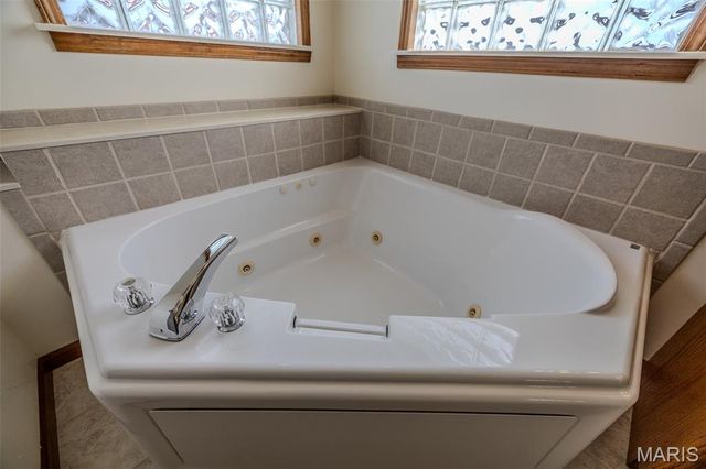 220 April Drive, St Robert, MO 65584