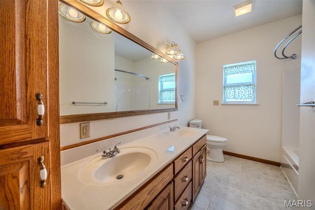 220 April Drive, St Robert, MO 65584