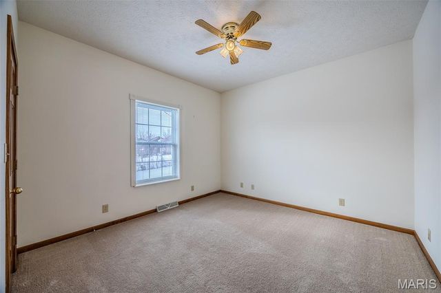 220 April Drive, St Robert, MO 65584