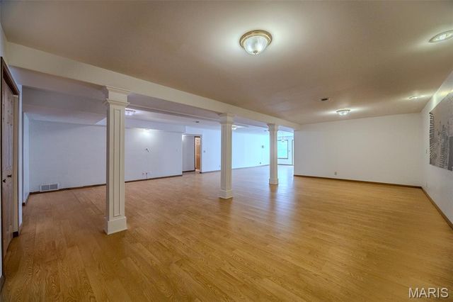 220 April Drive, St Robert, MO 65584