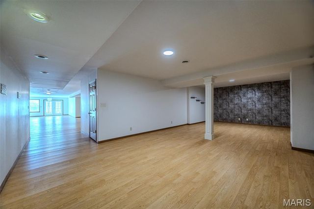 220 April Drive, St Robert, MO 65584