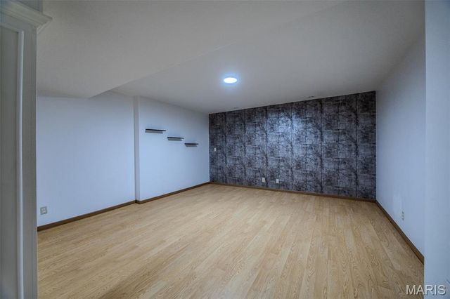 220 April Drive, St Robert, MO 65584