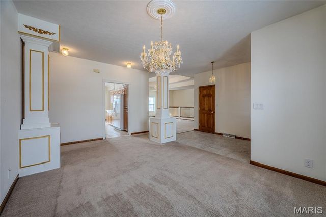 220 April Drive, St Robert, MO 65584