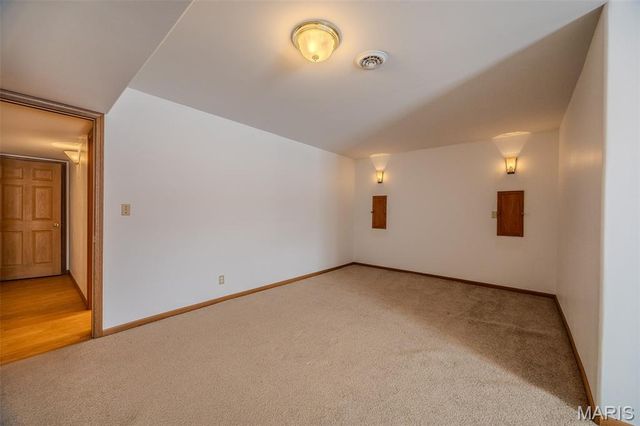 220 April Drive, St Robert, MO 65584