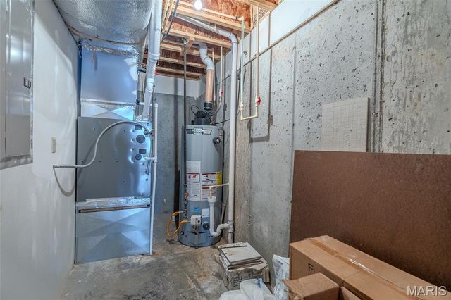 220 April Drive, St Robert, MO 65584