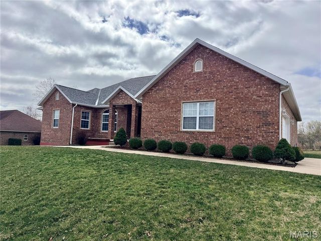 220 April Drive, St Robert, MO 65584