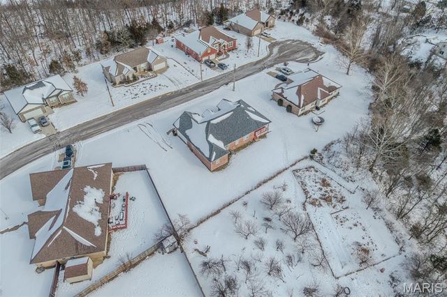 220 April Drive, St Robert, MO 65584