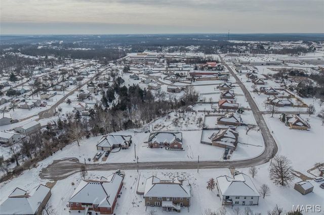 220 April Drive, St Robert, MO 65584