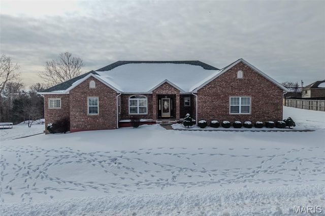 220 April Drive, St Robert, MO 65584