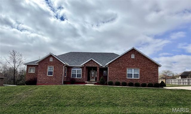 220 April Drive, St Robert, MO 65584