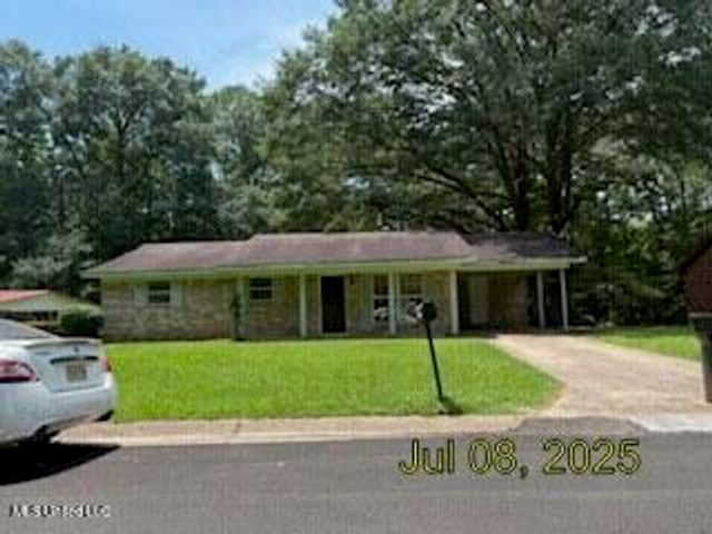 1016 Suncrest Drive, Oxford, MS 38655