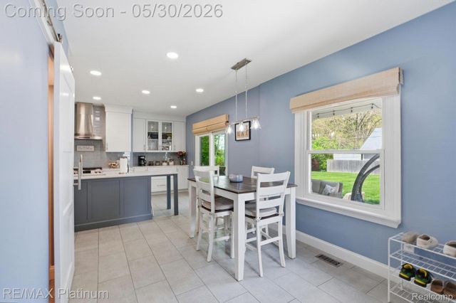 11025 Hamburg Road, Hamburg Township, MI 48189