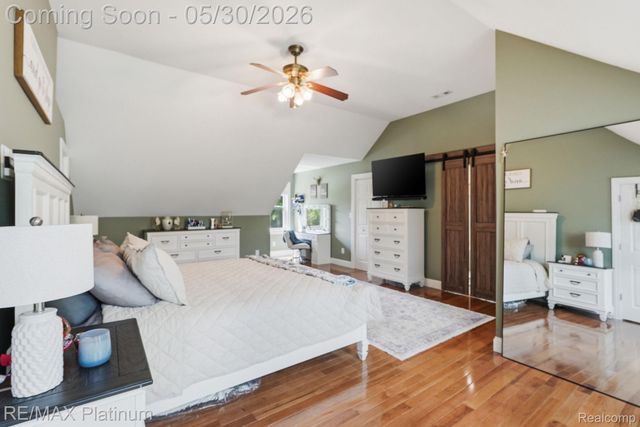 11025 Hamburg Road, Hamburg Township, MI 48189