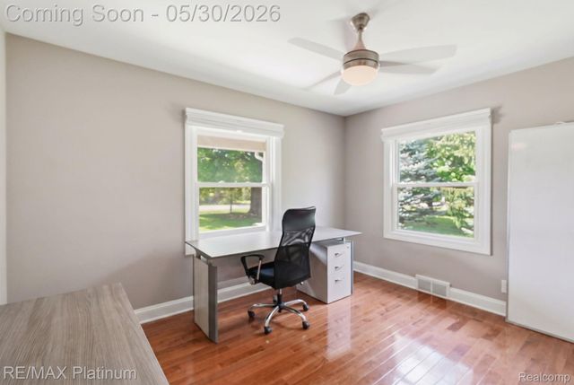 11025 Hamburg Road, Hamburg Township, MI 48189