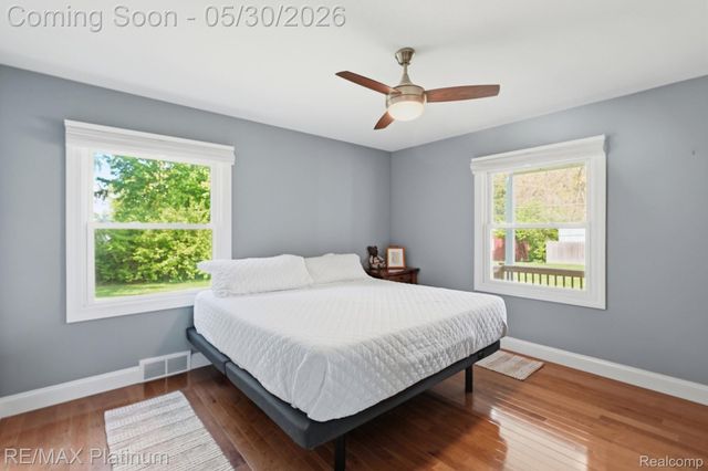 11025 Hamburg Road, Hamburg Township, MI 48189