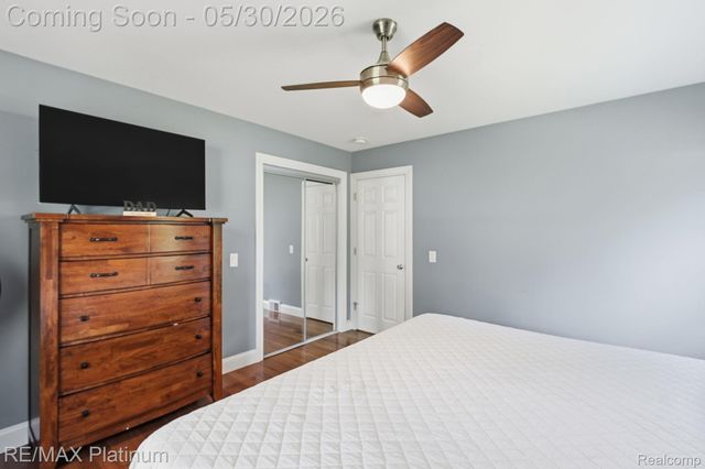 11025 Hamburg Road, Hamburg Township, MI 48189
