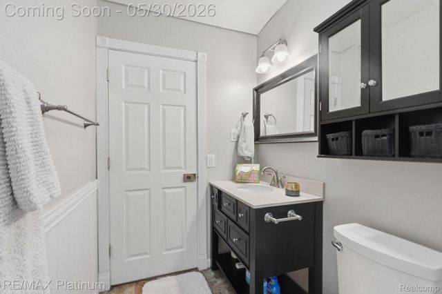 11025 Hamburg Road, Hamburg Township, MI 48189