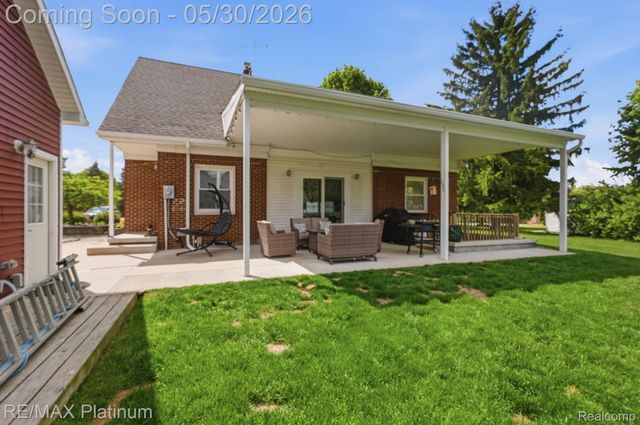 11025 Hamburg Road, Hamburg Township, MI 48189