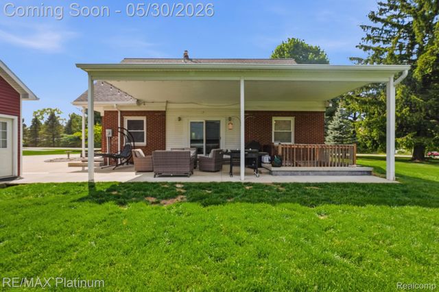11025 Hamburg Road, Hamburg Township, MI 48189