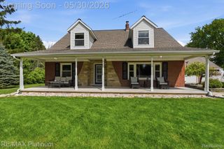 11025 Hamburg Road, Hamburg Township, MI 48189