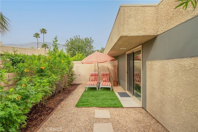 1457 Sunflower Circle N, Palm Springs, CA 92262