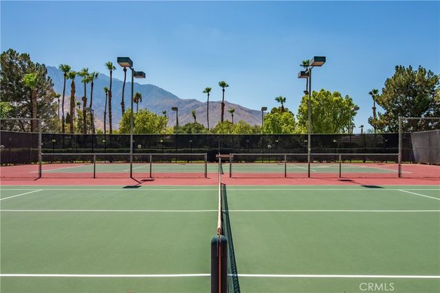1457 Sunflower Circle N, Palm Springs, CA 92262