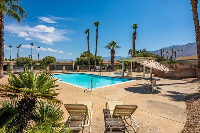1457 Sunflower Circle N, Palm Springs, CA 92262