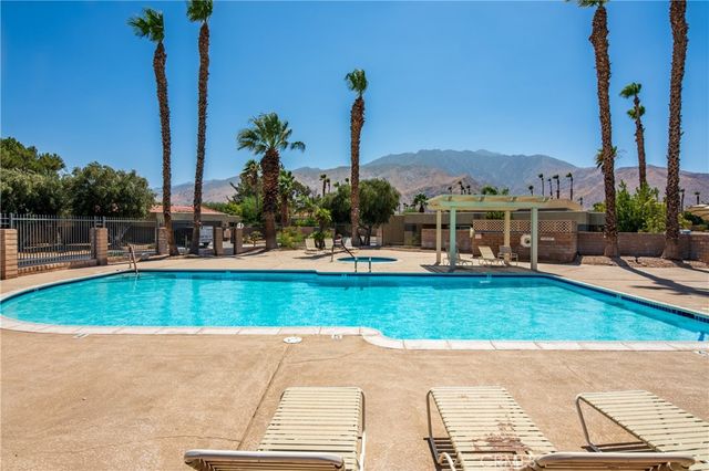 1457 Sunflower Circle N, Palm Springs, CA 92262