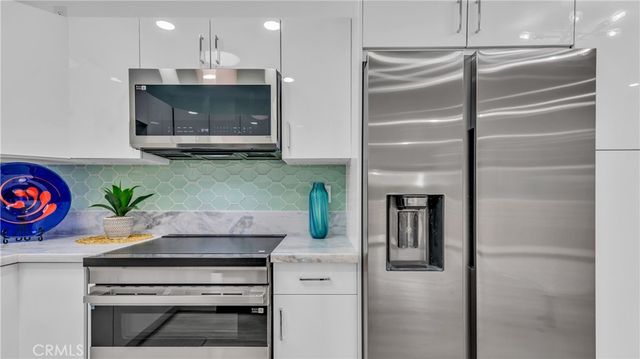 1457 Sunflower Circle N, Palm Springs, CA 92262