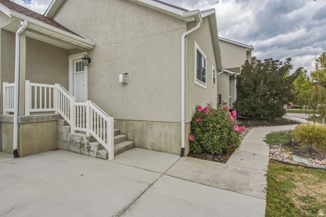 13106 S SOUTH BLAZE CT, Riverton, UT 84065