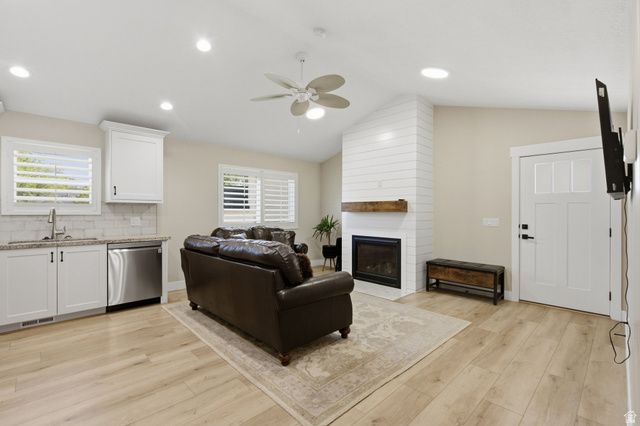 13106 S SOUTH BLAZE CT, Riverton, UT 84065