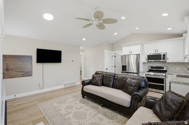 13106 S SOUTH BLAZE CT, Riverton, UT 84065