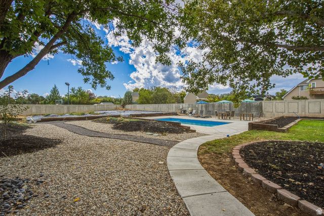 13106 S SOUTH BLAZE CT, Riverton, UT 84065