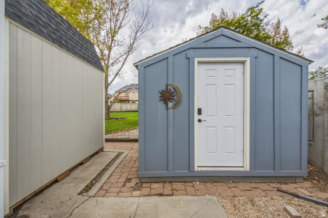 13106 S SOUTH BLAZE CT, Riverton, UT 84065