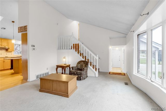 1 Idlebrook Court, Lancaster, NY 14086