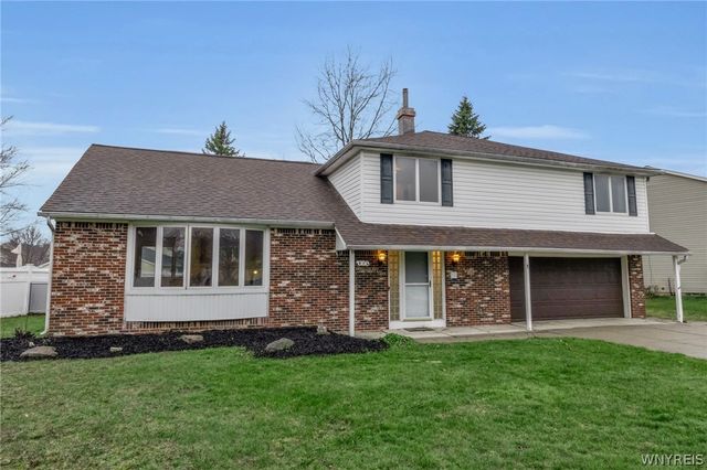 1 Idlebrook Court, Lancaster, NY 14086