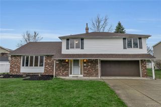 1 Idlebrook Court, Lancaster, NY 14086