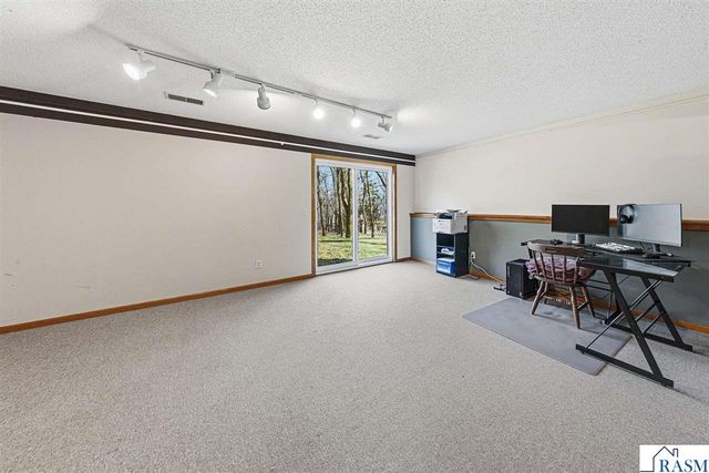 616 Ridge Road, Henderson, MN 56044