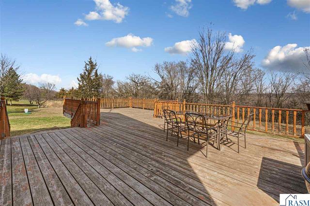 616 Ridge Road, Henderson, MN 56044