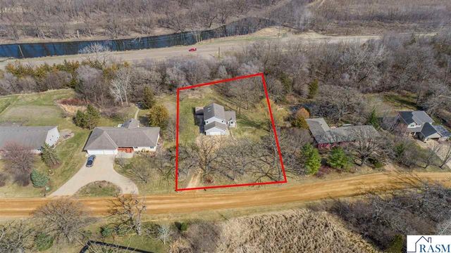 616 Ridge Road, Henderson, MN 56044