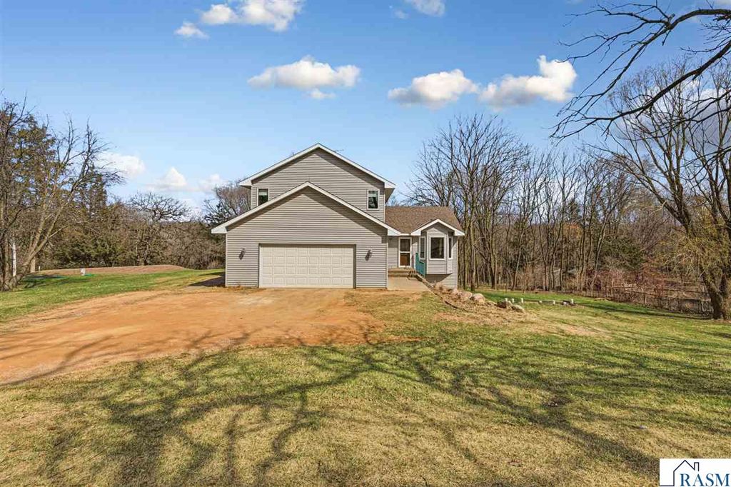 616 Ridge Road, Henderson, MN 56044