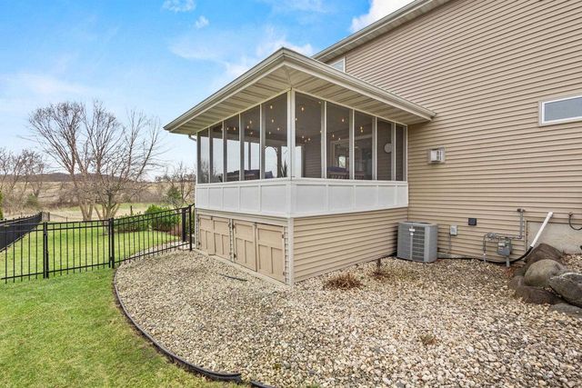 7008 Laufenberg Boulevard, Cross Plains, WI 53528