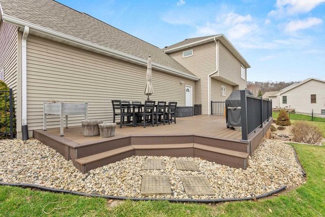 7008 Laufenberg Boulevard, Cross Plains, WI 53528