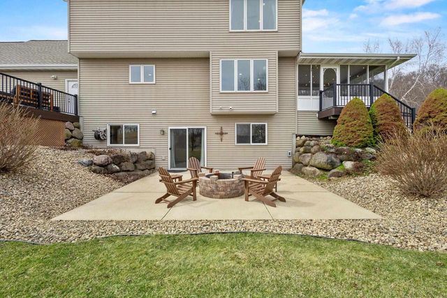 7008 Laufenberg Boulevard, Cross Plains, WI 53528