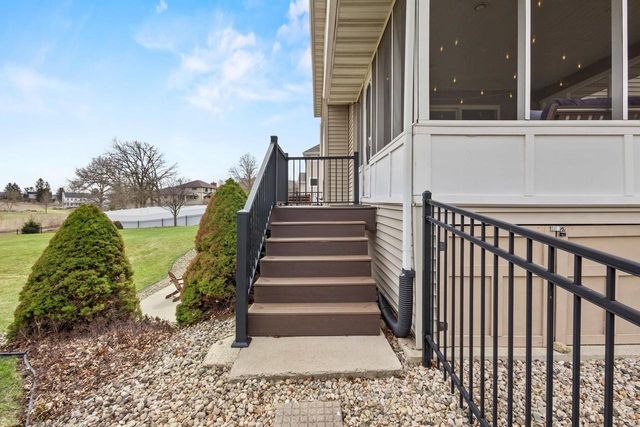7008 Laufenberg Boulevard, Cross Plains, WI 53528