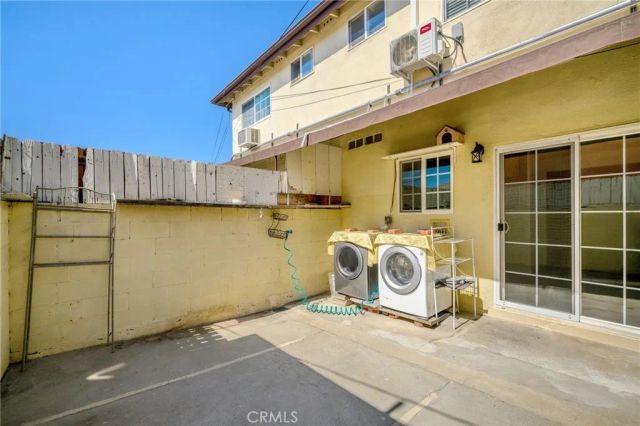7176 Valmont Street, Tujunga, CA 91042